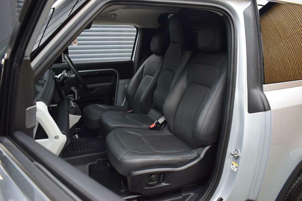Land Rover Defender 90 Hse Silver #3