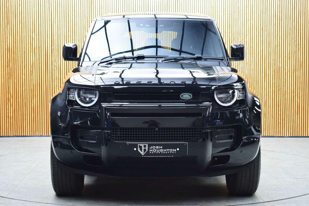 Land Rover Defender 110 Land Rover Estate 3.0 D300 X-dynamic Hse 11 Green #7