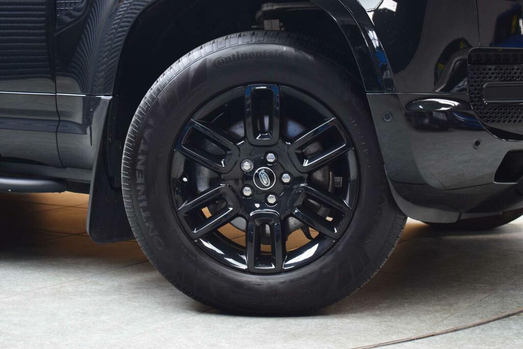 Land Rover Defender 110 X-dynamic Se Black #2