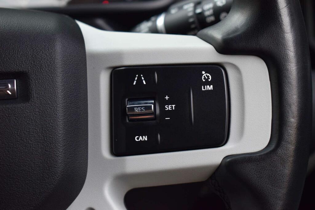 Land Rover Defender 110 Land Rover Estate 3.0 D300 X-dynamic Hse 11 Green #26