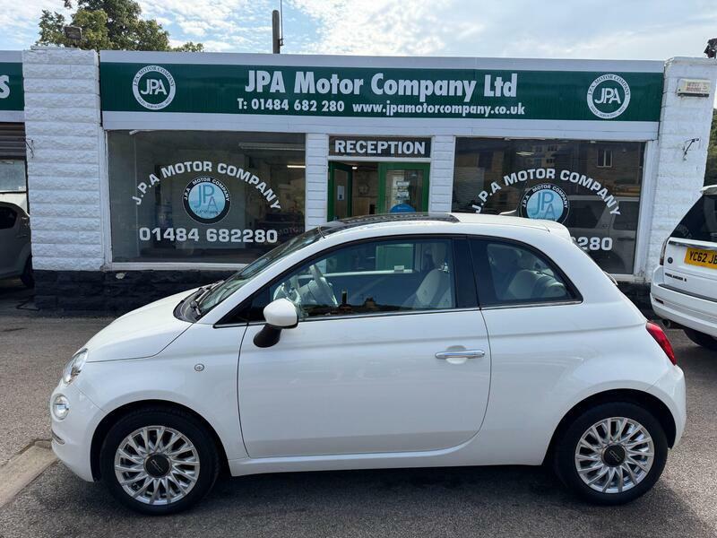 Fiat 500 1.2-lounge-hatchback-3dr-petrol-manual-euro-6-ss SC67GVA White #2