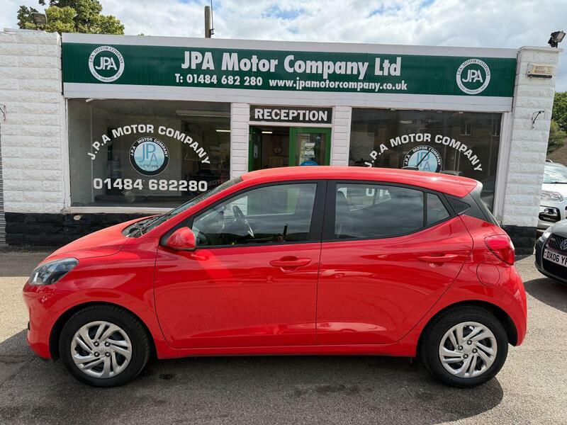 Hyundai I10 1.0-se-hatchback-5dr-petrol-manual-euro-6-67-ps Red #2