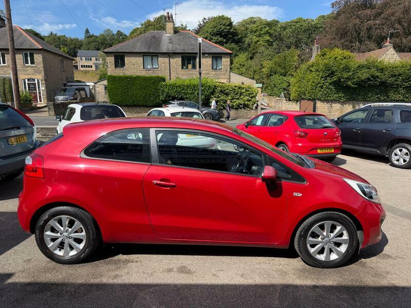 Kia RIO 1.25-vr7-hatchback-3dr-petrol-manual-euro-5-84-bh Red #6