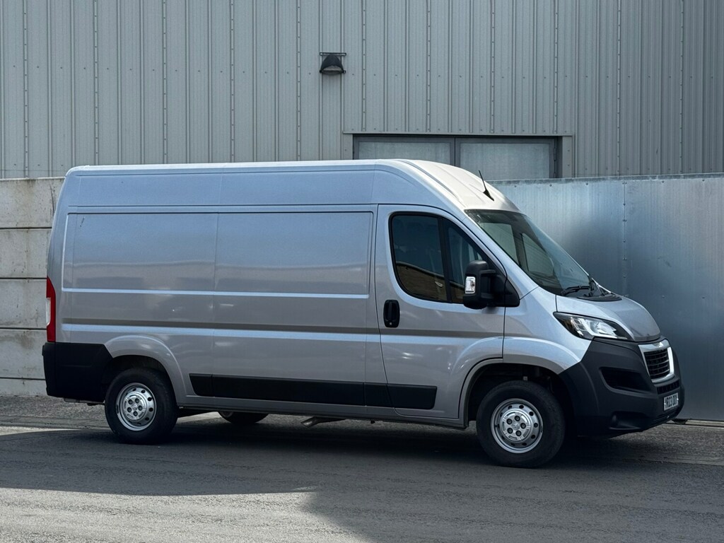 Peugeot Boxer 2.2 Bluehdi H2 Professional Premium Van 140Ps Grey