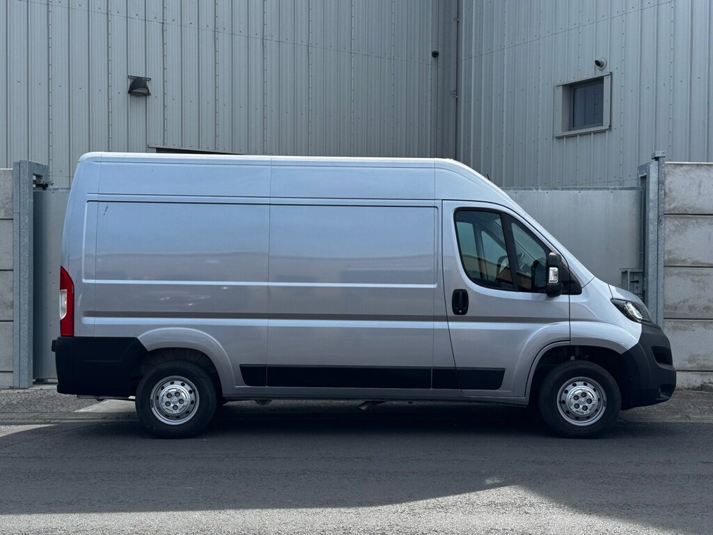 Peugeot Boxer 2.2 Bluehdi H2 Professional Premium Van 140Ps Grey #2