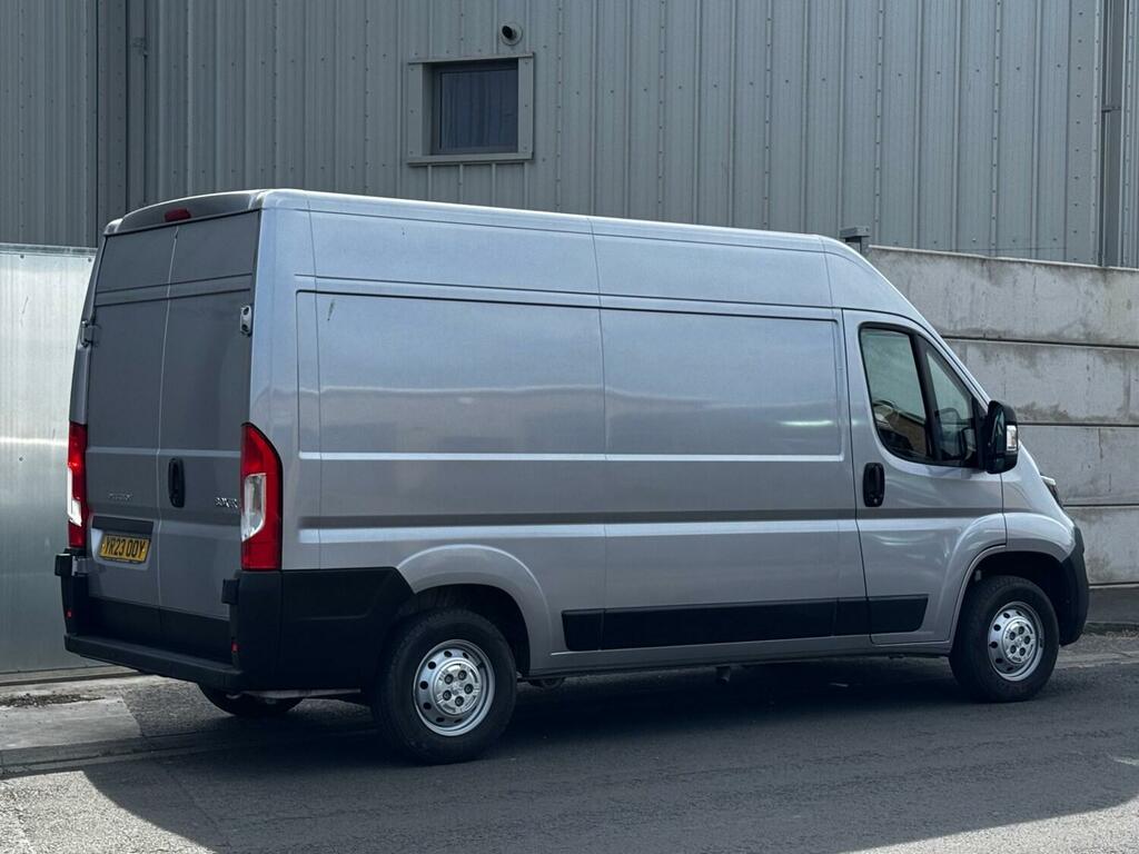 Peugeot Boxer 2.2 Bluehdi H2 Professional Premium Van 140Ps Grey #3