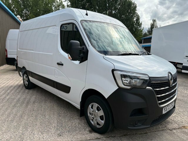 Renault Master Mpv White
