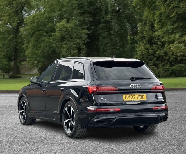 Audi Q7 2022 3.0 Tfsi V6 55 Black Edition Suv T GY22HDE Black #5