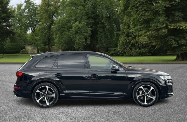 Audi Q7 2022 3.0 Tfsi V6 55 Black Edition Suv T GY22HDE Black #3