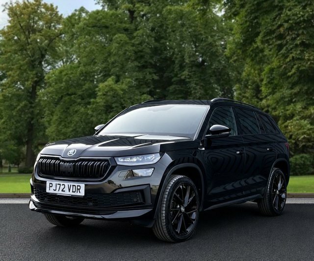 Skoda Kodiaq 2022 1.5 Tsi Act Sportline Suv Dsg Euro PJ72VDR Black #2