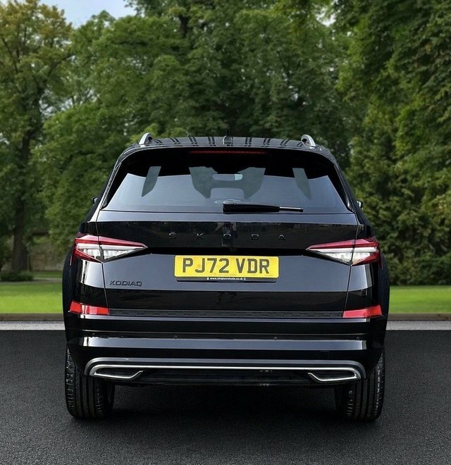 Skoda Kodiaq 2022 1.5 Tsi Act Sportline Suv Dsg Euro PJ72VDR Black #5