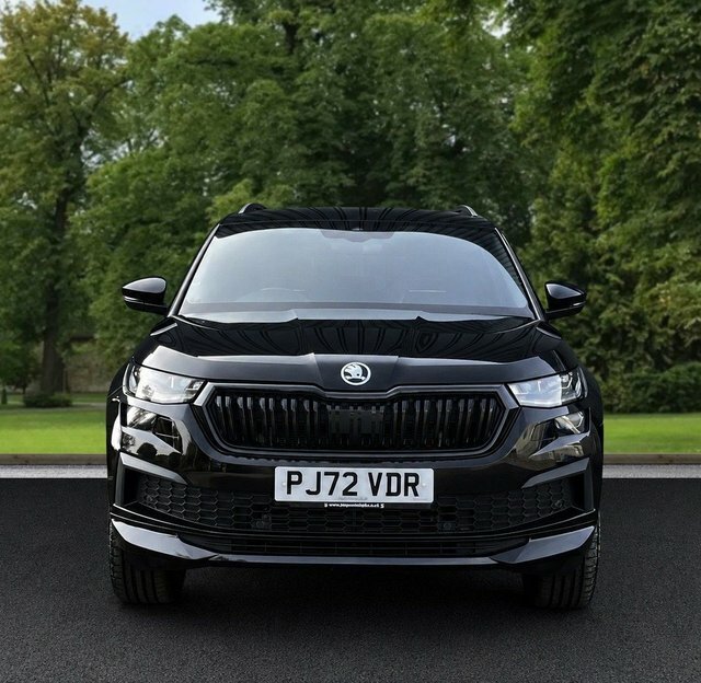 Skoda Kodiaq 2022 1.5 Tsi Act Sportline Suv Dsg Euro PJ72VDR Black #3
