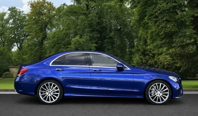 Mercedes-Benz C Class 2016 2.1 C300dh Amg Line Premium Plus Saloon Blue #4
