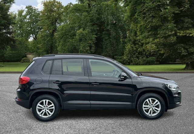 Volkswagen Tiguan 2013 2.0 Tdi Bluemotion Tech S Suv Manu Black #3