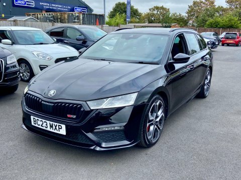 Skoda Octavia 2.0 Tsi Vrs Black #6