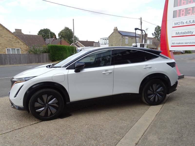 Nissan Ariya 160Kw Evolve 63Kwh - 2024 24 YC24HXN White #3