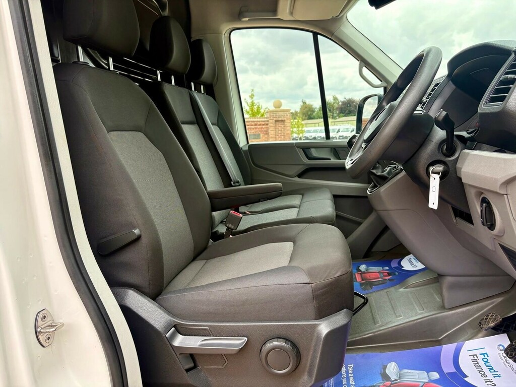 Volkswagen Crafter 2.0 Cr35 Tdi Hr Pv Startline 138 Bhp White #8