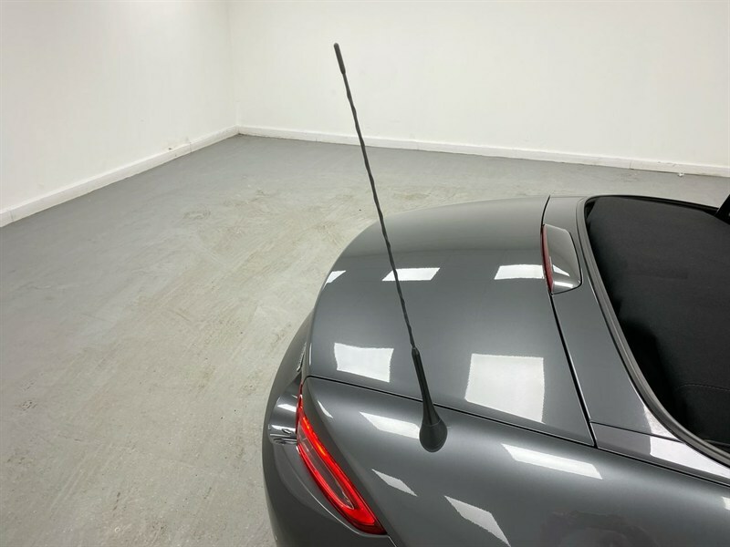Mazda MX-5 1.5 Skyactiv-g Sport Convertible Black #24