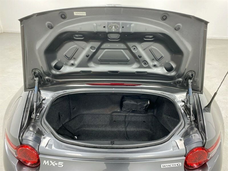 Mazda MX-5 1.5 Skyactiv-g Sport Convertible Black #55