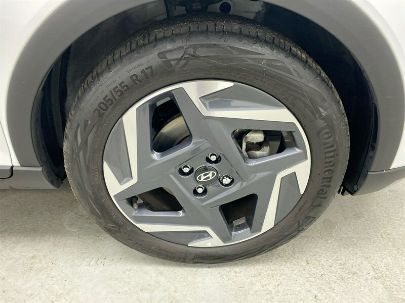 Hyundai Bayon Hat 1.0 T-gdi 100 Premium Dct Grey #15