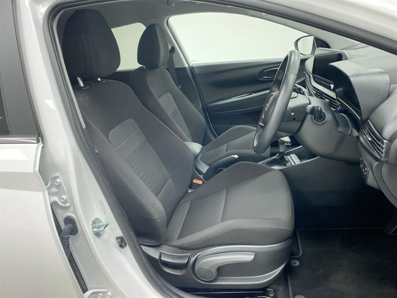 Hyundai Bayon Hat 1.0 T-gdi 100 Premium Dct Grey #31