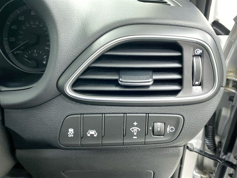Hyundai I30 1.0 T-gdi 120Ps Se Silver #36