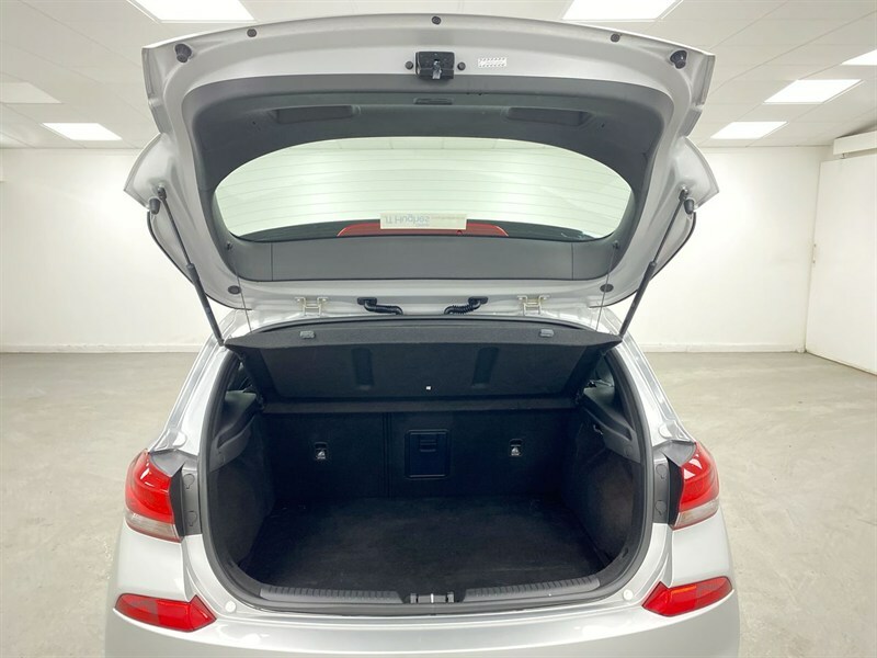 Hyundai I30 1.0 T-gdi 120Ps Se Silver #57