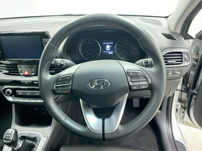 Hyundai I30 1.0 T-gdi 120Ps Se Silver #44