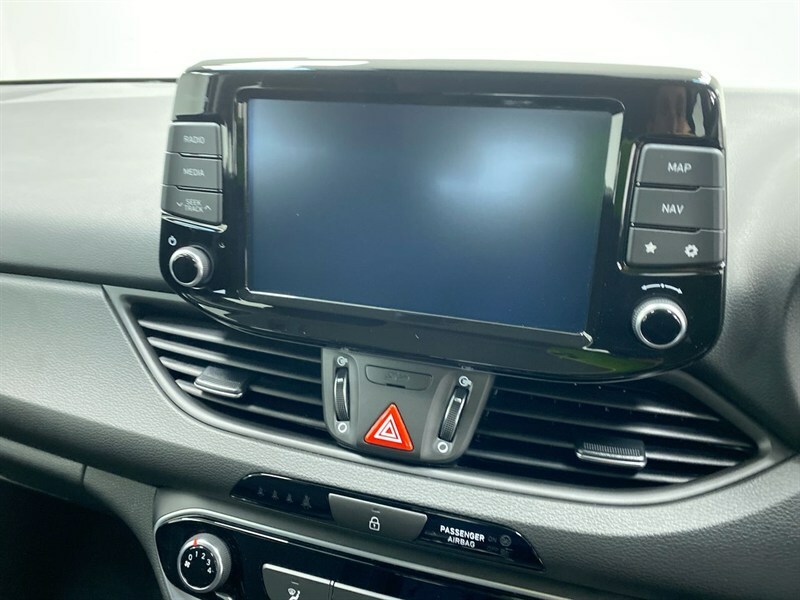 Hyundai I30 1.0 T-gdi 120Ps Se Silver #45