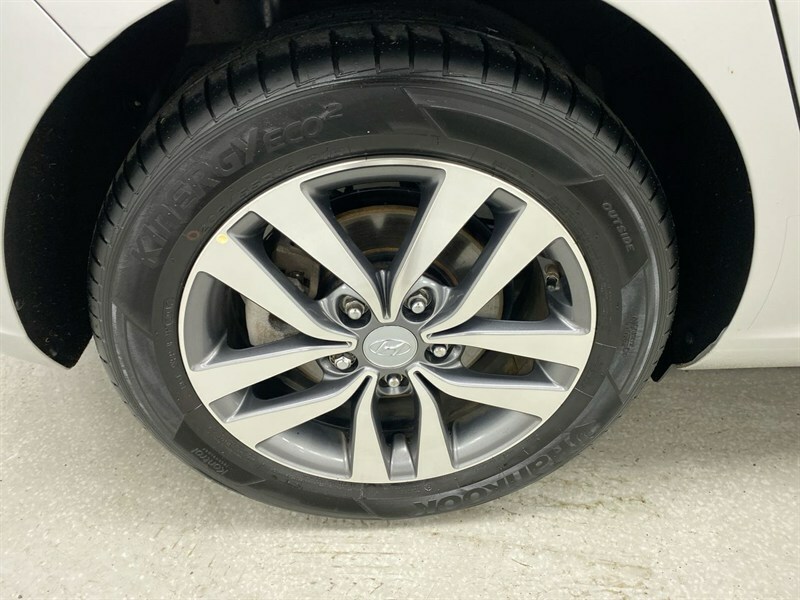 Hyundai I30 1.0 T-gdi 120Ps Se Silver #17