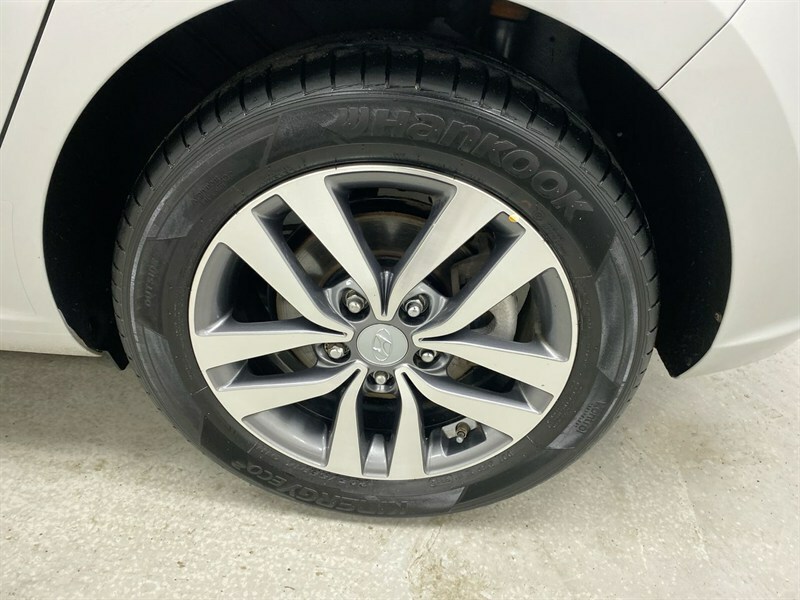Hyundai I30 1.0 T-gdi 120Ps Se Silver #19