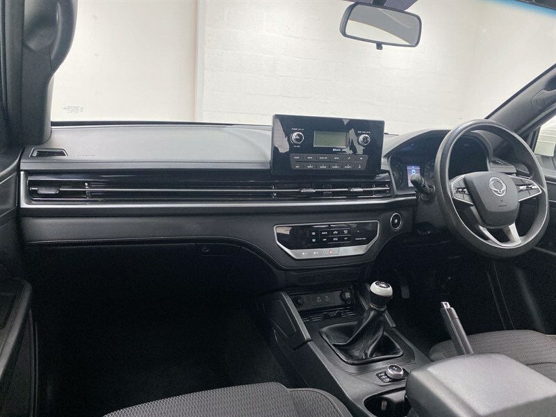 SsangYong Musso Double Cab Pick Up 202 Ex White #2