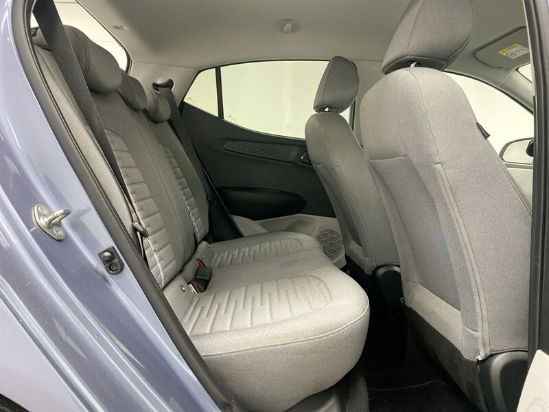 Hyundai I10 Hyundai I10 Se Connect Green #58