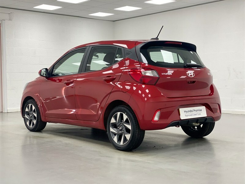 Hyundai I10 1.0 63 Advance Nav Red #3