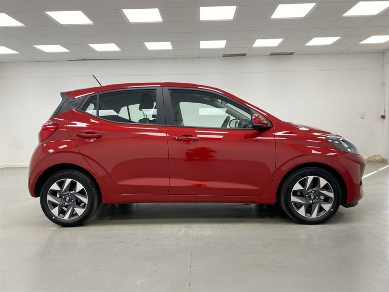 Hyundai I10 1.0 63 Advance Nav Red #5