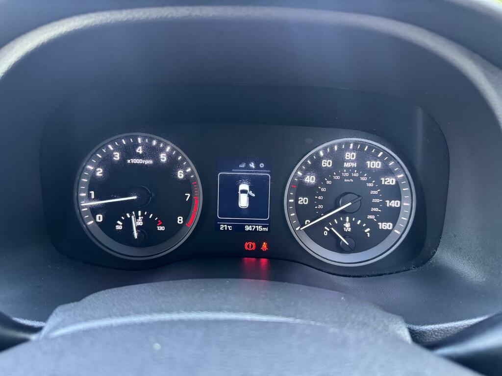 Hyundai Tucson 1.6 Gdi Blue Drive Se Nav Suv Eu Red #10