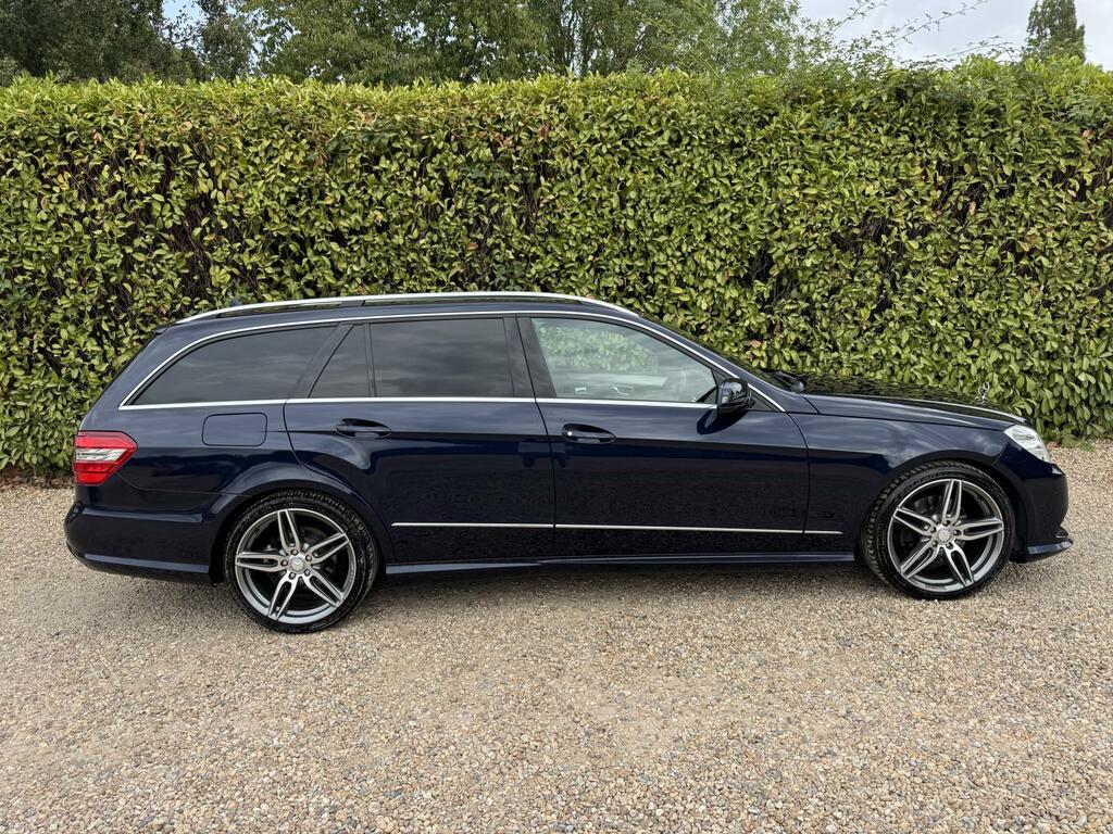 Mercedes-Benz E Class Sport Edition 125 KV61XLD Blue #2