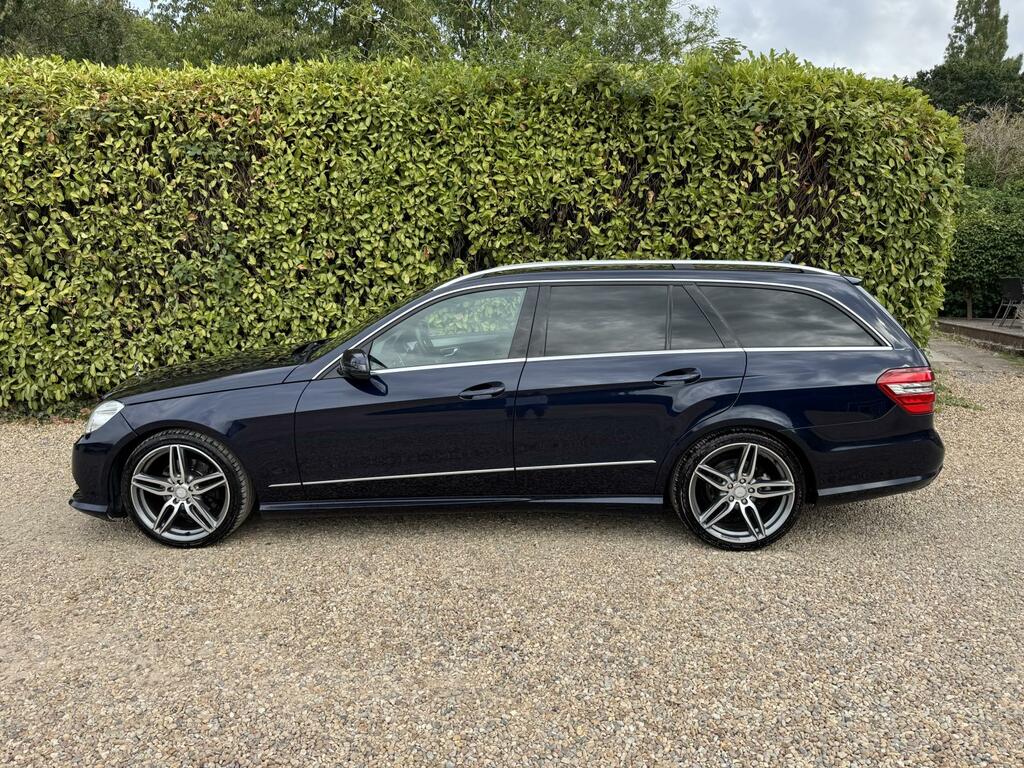 Mercedes-Benz E Class Sport Edition 125 KV61XLD Blue #5