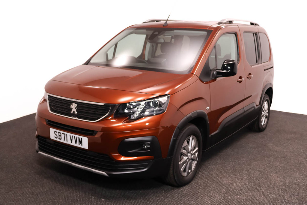 Peugeot Rifter 1.2 Puretech Allure Premium SB71VVM Brown #2