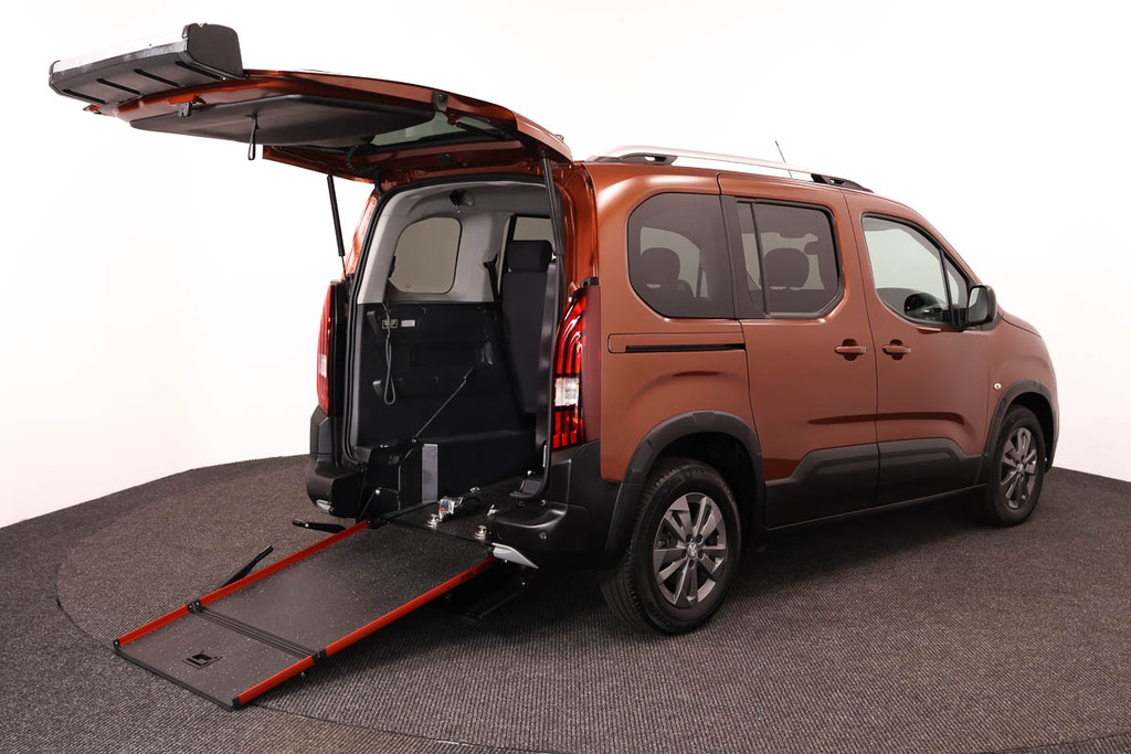 Peugeot Rifter 1.2 Puretech Allure Premium SB71VVM Brown #3