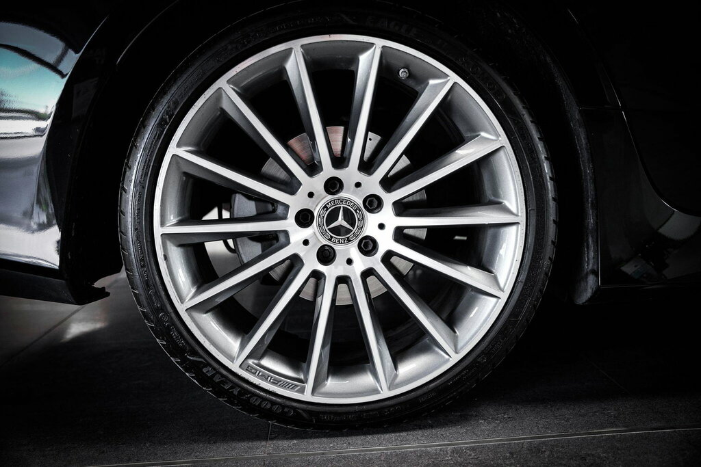 Mercedes-Benz CLS 2.0 Cls300d Amg Line Premium Plus Coupe Dies Grey #23