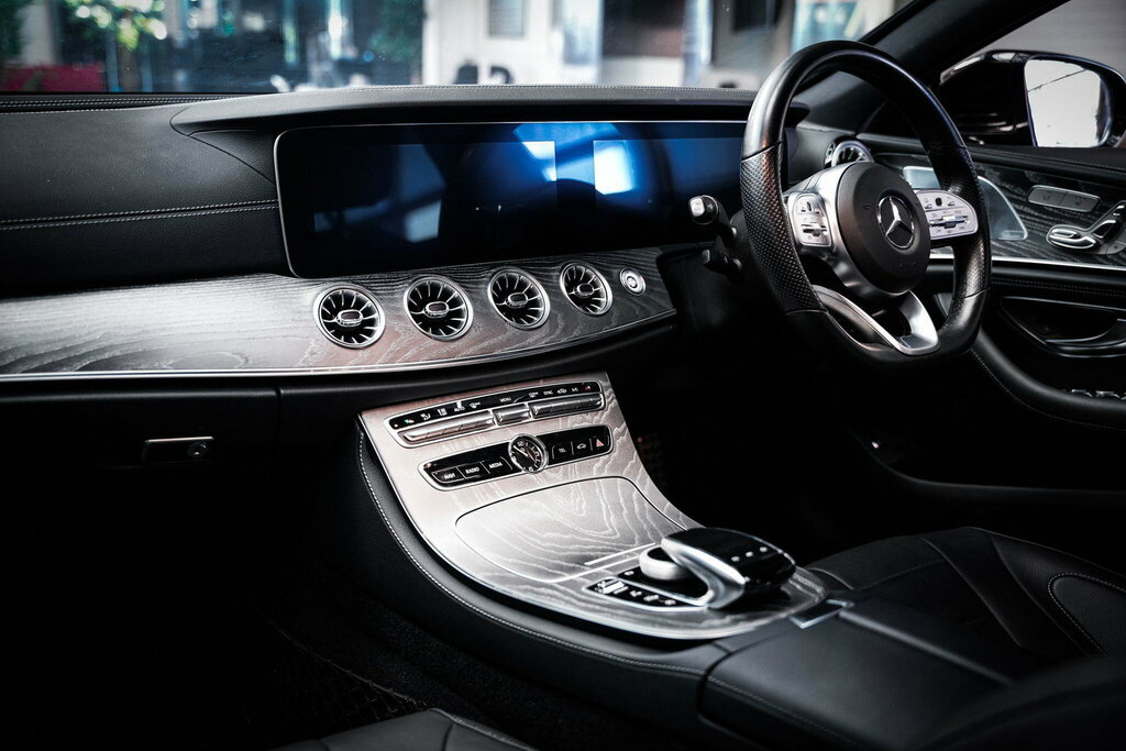 Mercedes-Benz CLS 2.0 Cls300d Amg Line Premium Plus Coupe Dies Grey #19