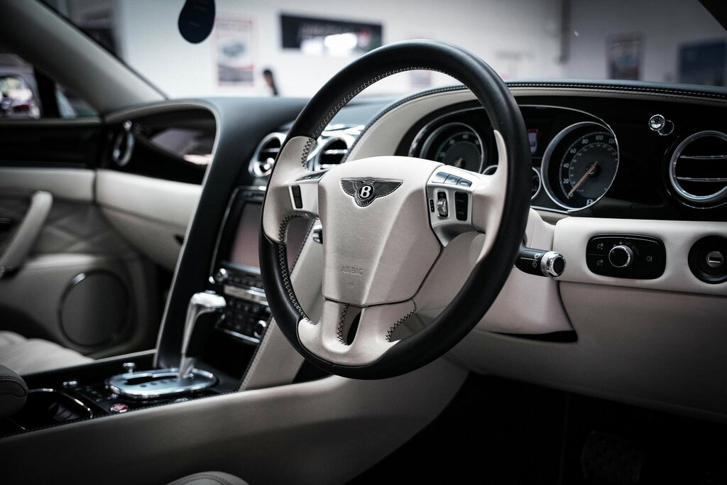 Bentley Flying Spur 4.0 V8 Saloon 4Wd Euro 6 507 Ps Silver #16