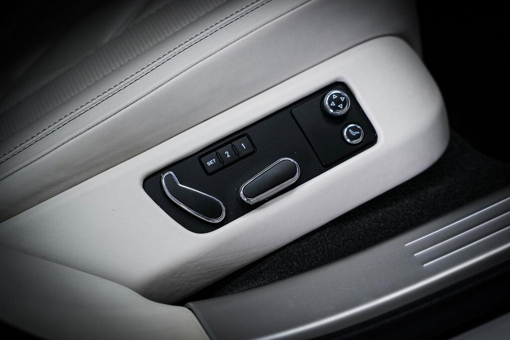 Bentley Flying Spur 4.0 V8 Saloon 4Wd Euro 6 507 Ps Silver #57