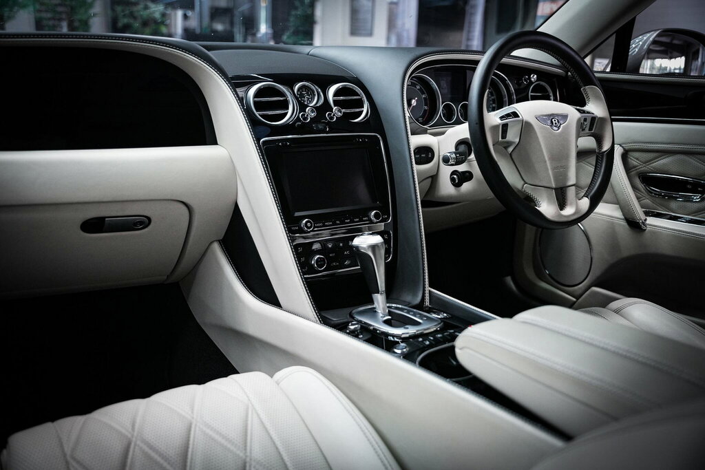 Bentley Flying Spur 4.0 V8 Saloon 4Wd Euro 6 507 Ps Silver #20