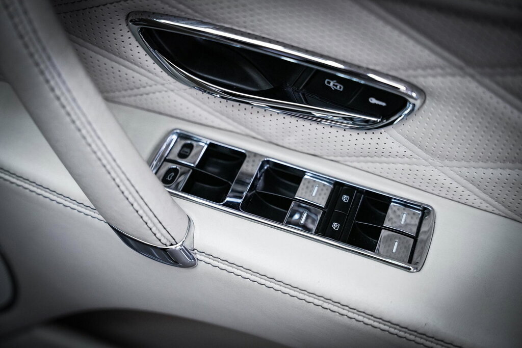 Bentley Flying Spur 4.0 V8 Saloon 4Wd Euro 6 507 Ps Silver #6