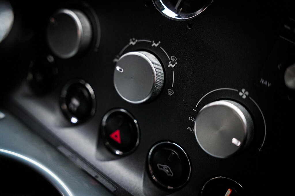 Aston Martin Vantage 4.3 V8 Roadster Sportshift Euro 4 Black #36