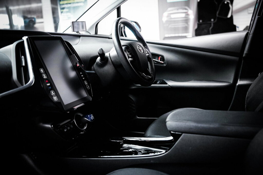 Toyota Prius 1.8 Phv  #2