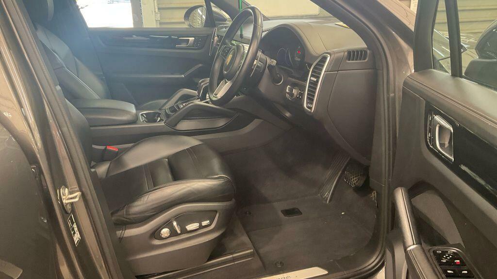 Porsche Cayenne 4.0 V8 E-hybrid 14.1Kwh Turbo S Suv Plu Black #9