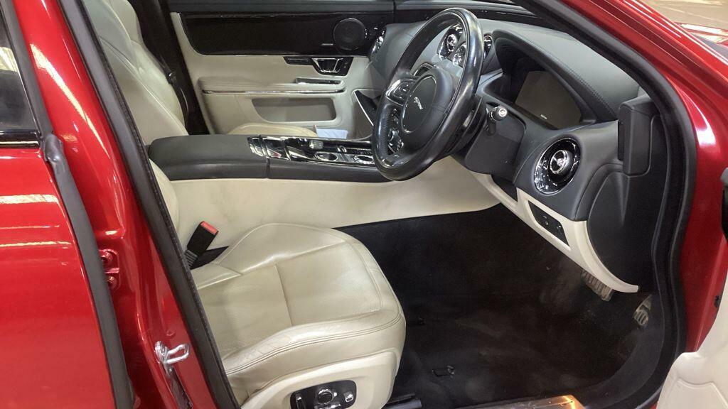 Jaguar XJ 3.0D V6 Saloon Euro Black #9